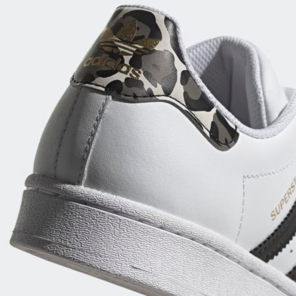 adidas Superstar W Black and White - Picture 6 of 10